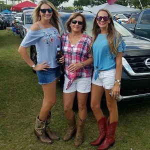 Meet your Posher, Ginny